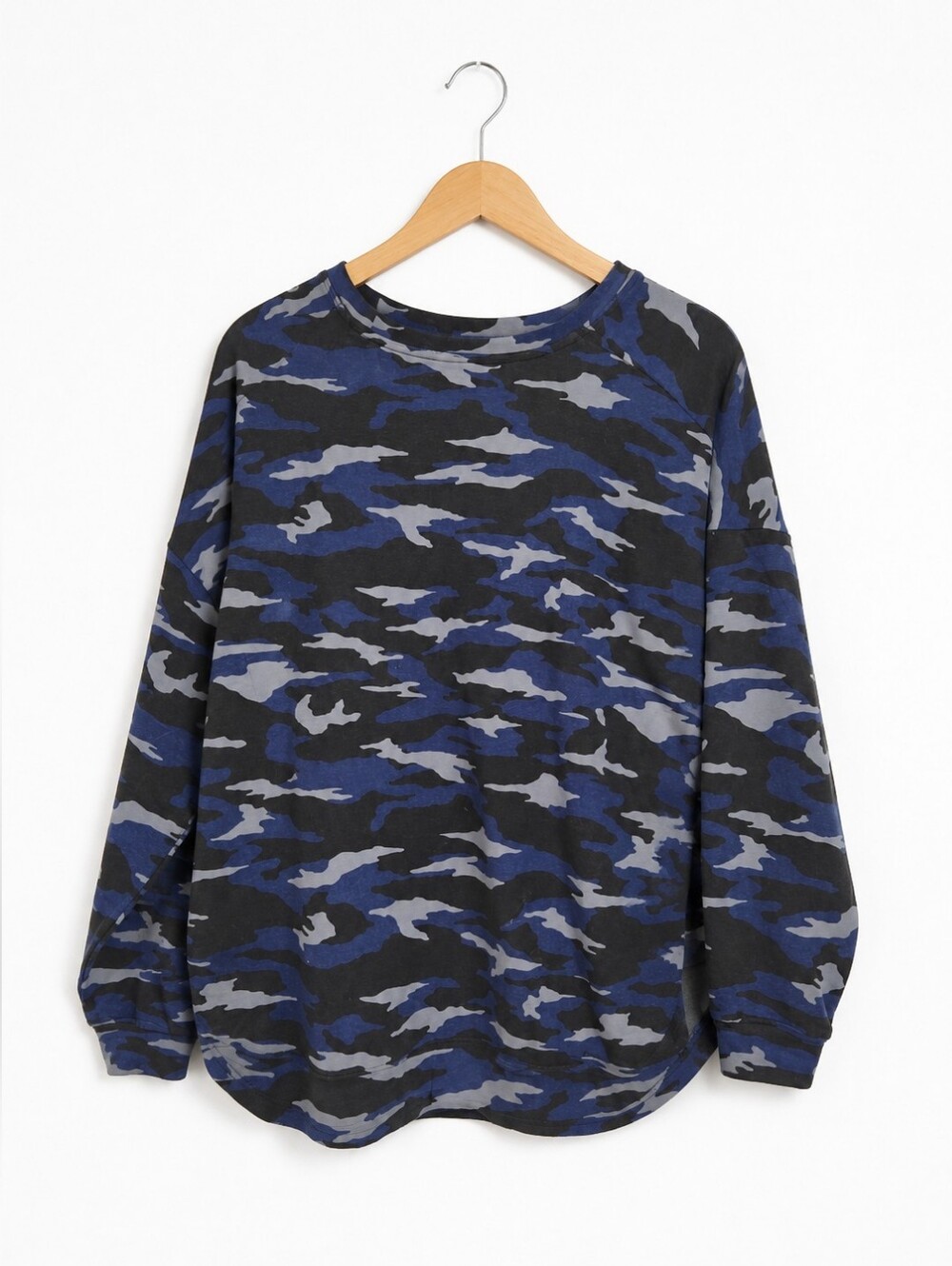 Athleta Woman'a Blue and Gray Camo Crewneck Size Large - Picture 2 of 4